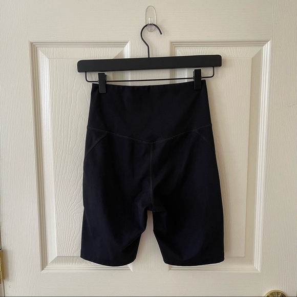 girlfriend collective • High Rise Bike Shorts - Picture 5 of 5